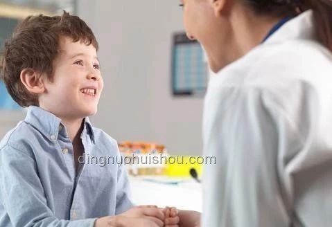 与抑郁症少年同行：如何“站在一起”，共渡难关